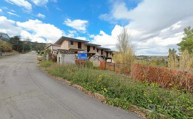 VILLA A SCHIERA A BUCCHIANICO