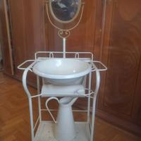 LAVATOIO DA CAMERA, PORTACATINO TRIPODE. VINTAGE.