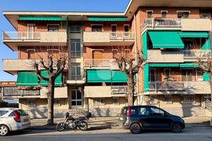 3 LOCALI A BORGARO TORINESE