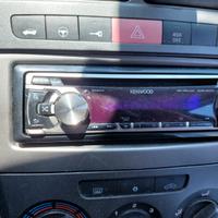 Autoradio kenwood  mp3 con ingresso USB.