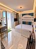 rivazzurra-con-balcone-arredato-da-subito