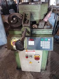 Piega profili con misuratore elettronico