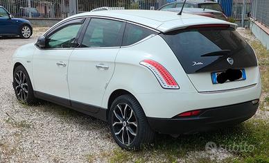 LANCIA DELTA 