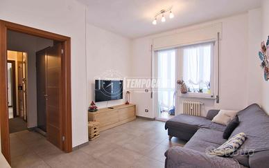 CINQUELOCALI COMPLETAMENTE RISTRUTTURATO IN ZONA S