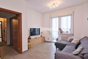 CINQUELOCALI COMPLETAMENTE RISTRUTTURATO IN ZONA S