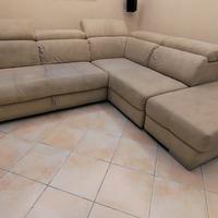 Divano angolare 4 posti con pouf contenitore 