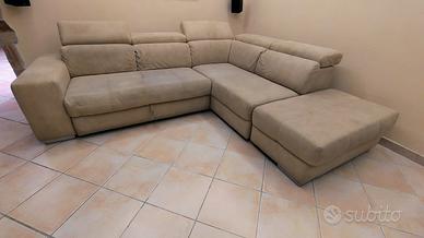 Divano angolare 4 posti con pouf contenitore 