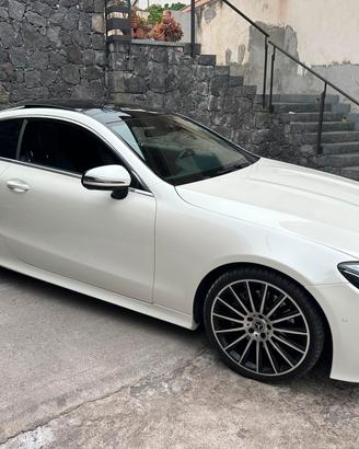 Mercedes e220 coupe