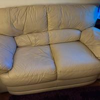 Divano 3 posti + divano 2posti+ tavolinetto