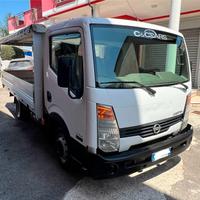 Nissan Cabstar 35.110 CON CENTINA E TELO