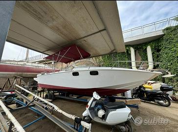 Barca Semicabinato Eugenio Molinari Condor 810