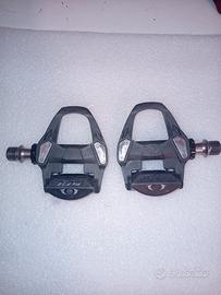 pedali shimano 105