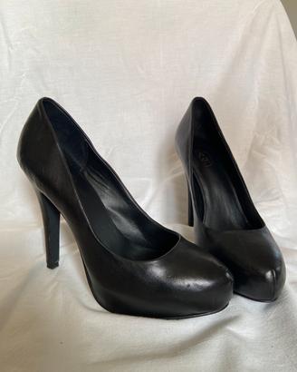 Scarpe ASH colore nero taglia  39