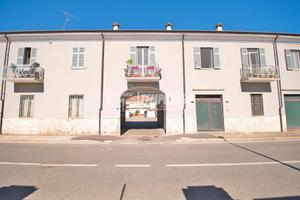 TRILOCALE AUTONOMO CON BOX!!!