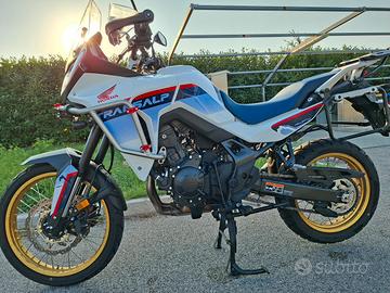 Honda Transalp 750 