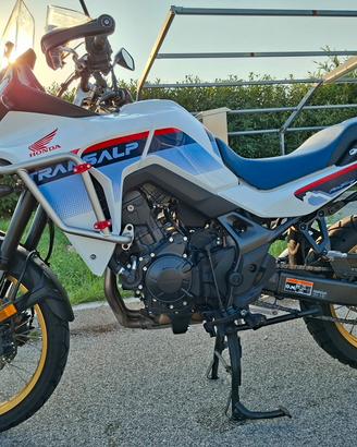 Honda Transalp 750 