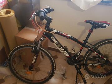 Atala bicicletta quasi nuova
