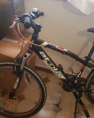 Atala bicicletta quasi nuova