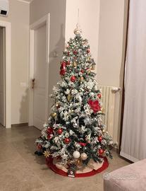 Albero di Natale con neve - innevato
