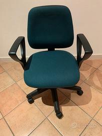 sedia tessuto verde c/braccioli regolabile