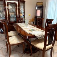 Tavolo antico in legno + 6 sedie