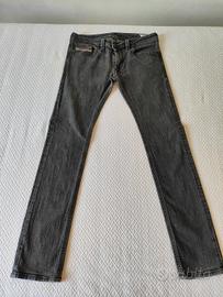 Jeans Diesel Thanaz W32 L34 elasticizzati slim
