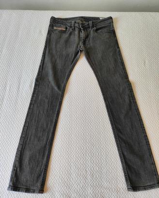 Jeans Diesel Thanaz W32 L34 elasticizzati slim