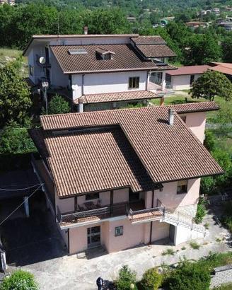 Villa di 215 m² con 4 locali e box auto a Ceccano