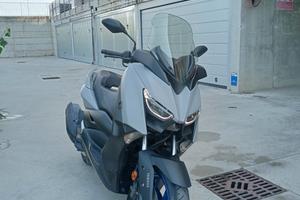  X MAX 125