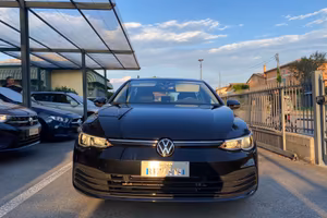 Volkswagen Golf 1.0 TSI EVO Life - OK NEOPATENTATI