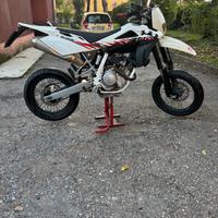 Husqvarna 125 sms 4t