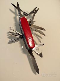 coltellino svizzero 