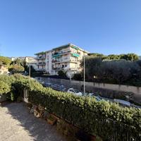 5 LOCALI A GENOVA