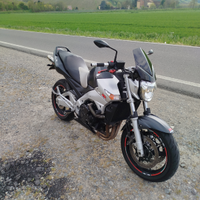 Suzuki gsr 600