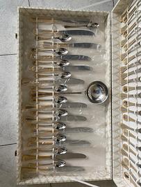 Set posate acciaio inox con rifiniture oro