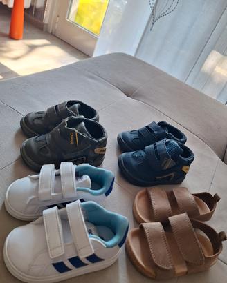 Kit di 4 paia scarpe nr. 19 MAI USATE