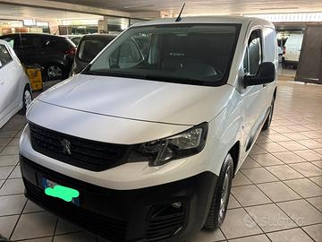 Peugeot partner 1.6 hdi anno 2019 porta laterale