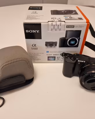 Sony Alpha 5100 + Obiettivo 16-50mm + Accessori