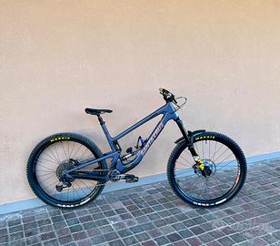 Santa Cruz Megatower