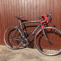 BICI DA CORSA IN CARBONIO DE ROSA