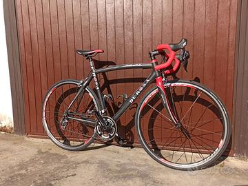 BICI DA CORSA IN CARBONIO DE ROSA