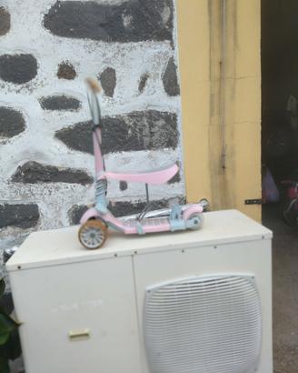 monopattini a tre ruote 