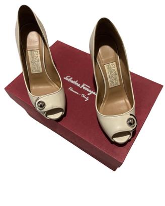 Scarpe con tacco Ferragamo