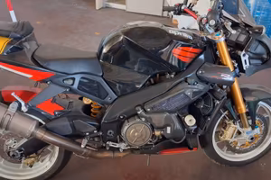 Aprilia tuono r Factory 13.540km