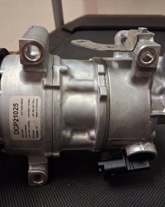 Compressore A/C Denso DCP21025  