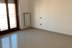 Appartamento mq 100 con box e posto auto