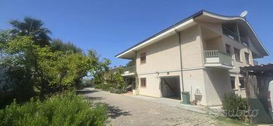 VILLA SINGOLA MONTESILVANO CENTRO