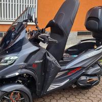 Piaggio MP3 530 hpe - 2023