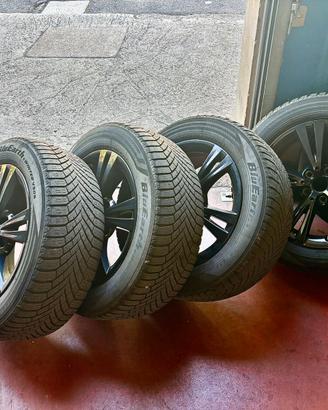 Cerchi e gomme originali BMW 225/55 R17 97H