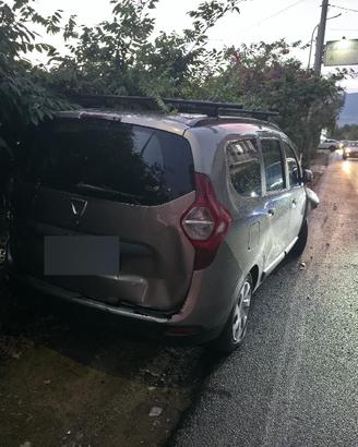 Dacia Lodgy per pezzi di ricambio - Palinuro